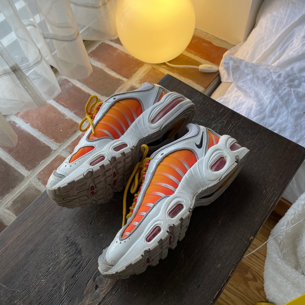 Nike AirMax size 7